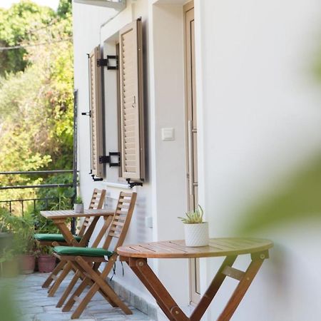 Le Quartier Comfy Studios Parga Exterior photo