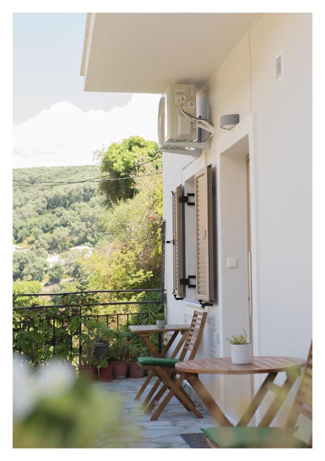 Le Quartier Comfy Studios Parga Exterior photo