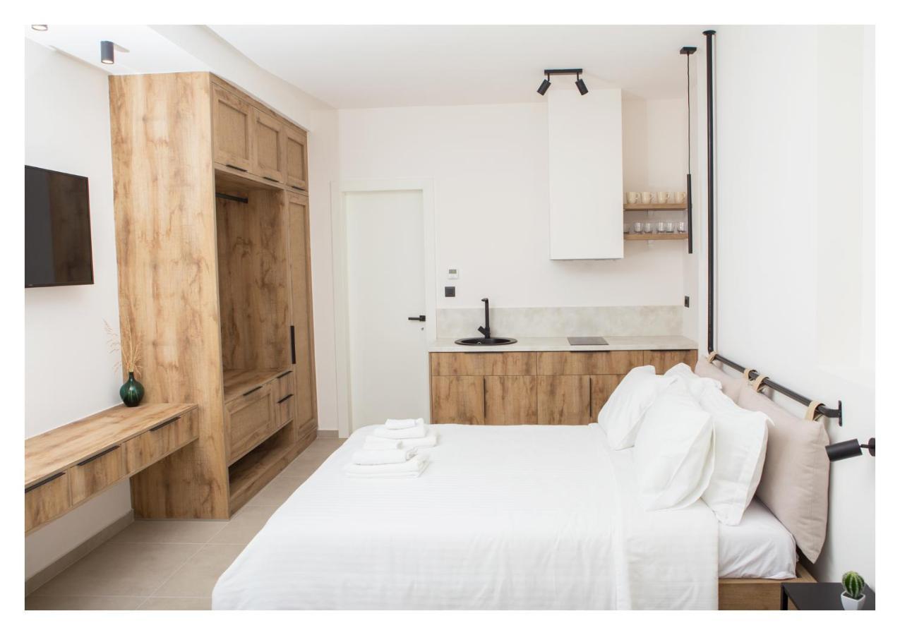 Le Quartier Comfy Studios Parga Exterior photo